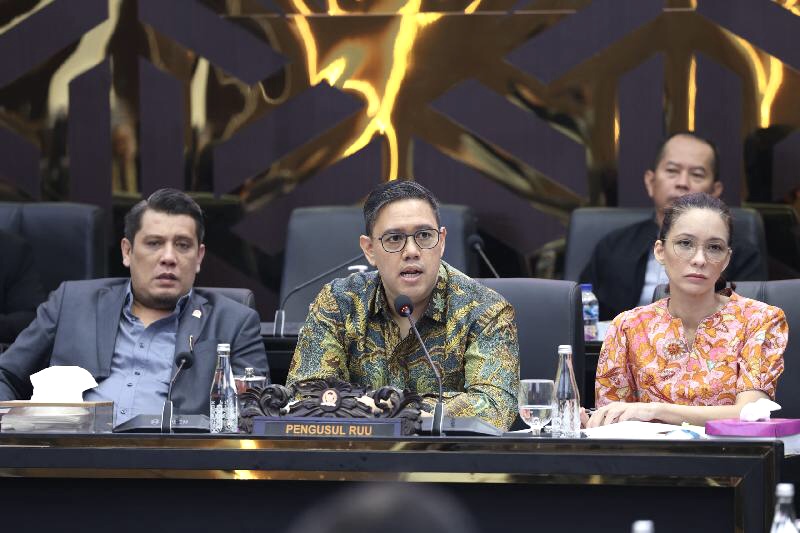 RUU Penyiaran Bahas OTT, Dave Laksono Tekankan Regulasi Tak Hambat Inovasi