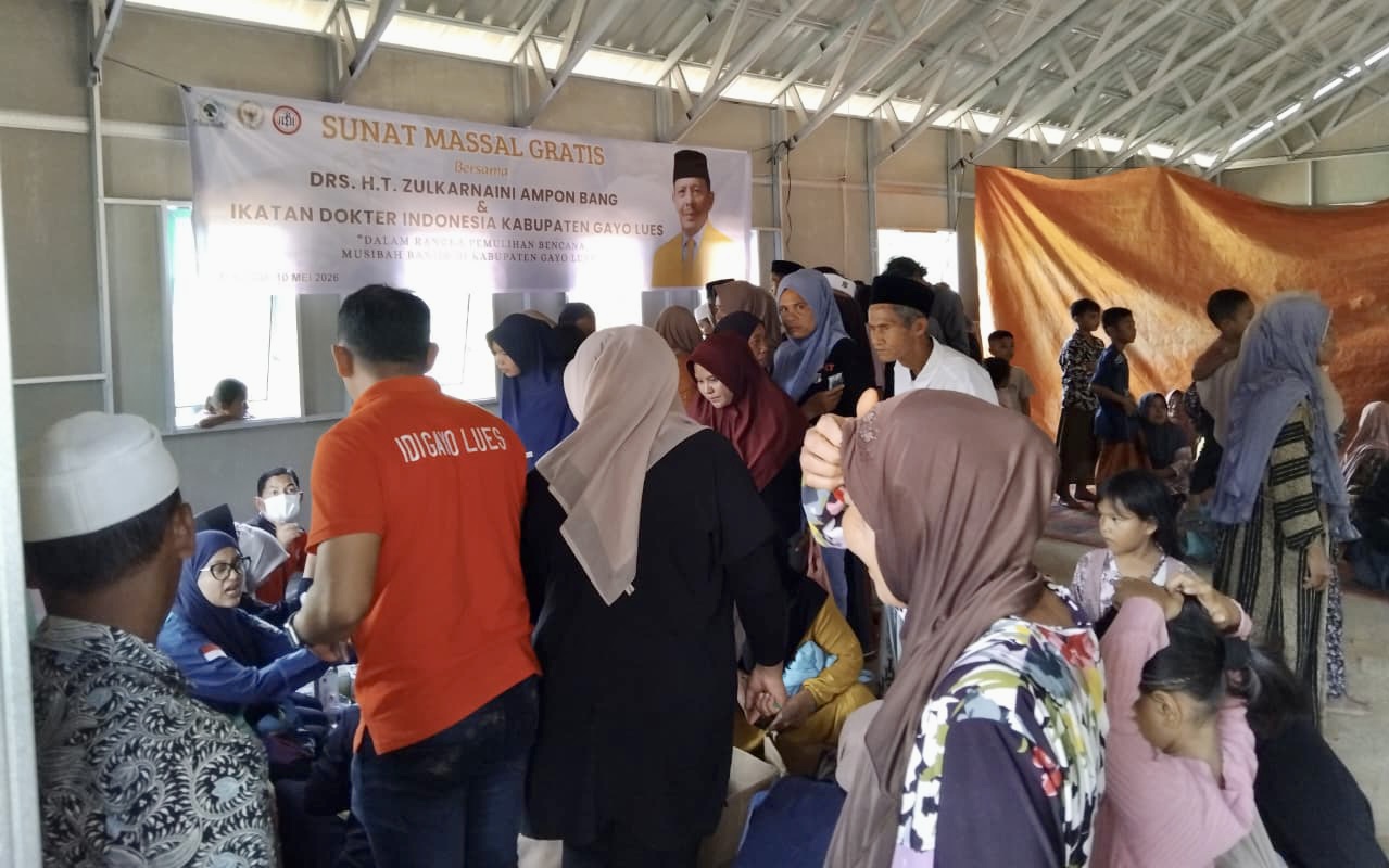 Ampon Bang dan IDI Tembus Pedalaman Gayo Lues Gelar Sunat Massal untuk Anak-anak Korban Bencana 