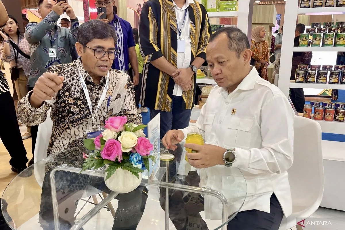 Menperin Sarmuji Dorong Produsen Rokok Ilegal Beralih ke Jalur Legal