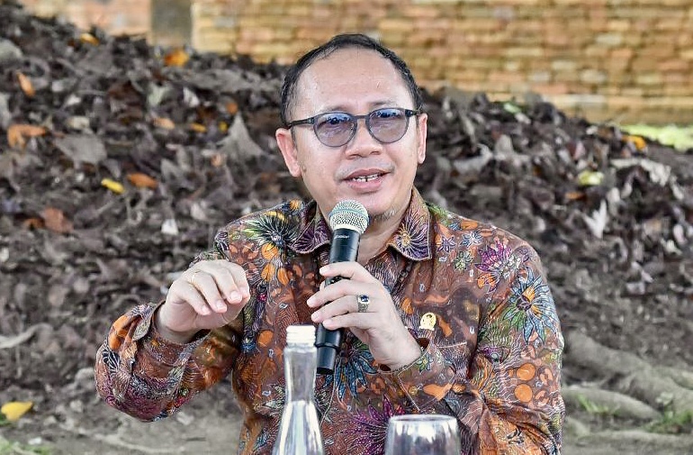 Status 172 Ribu Guru Non-ASN Jadi Sorotan, Nur Purnamasidi Siap Mengawal