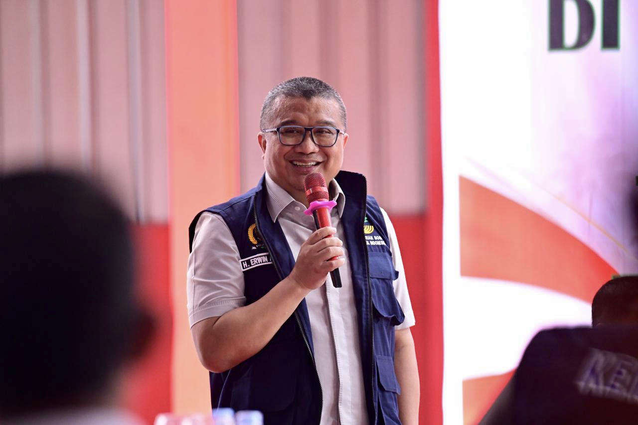 Erwin Aksa Soroti Keterbatasan Stok Logistik Bencana di Gudang Kemensos Makassar