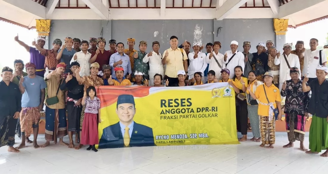 Reses di Lampung Selatan, Rycko Menoza Serap Aspirasi Warga dan Beri Bantuan Pembangunan Pura di Ketapang