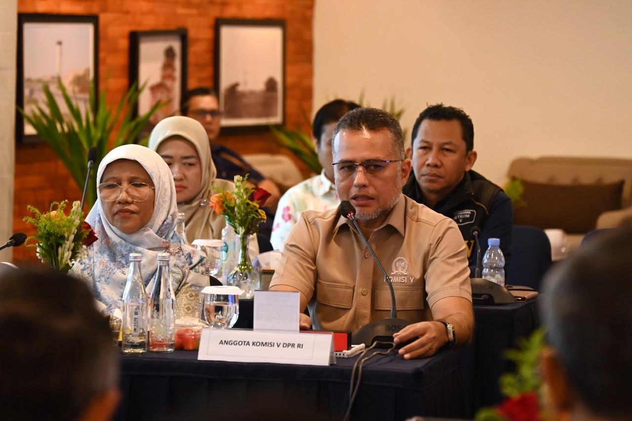 Soroti Lonjakan Harga Tiket Pesawat Domestik, Musa Rajekshah Amati Fenomena Transit Via Malaysia